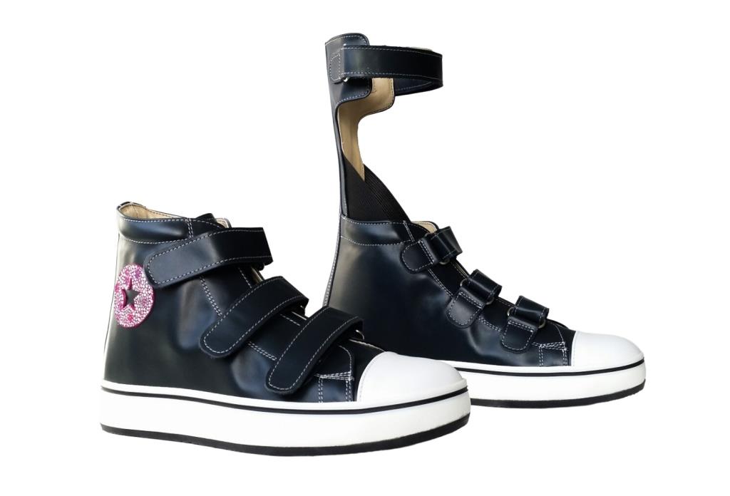 Chaussure cuir noir étoile rose scratch