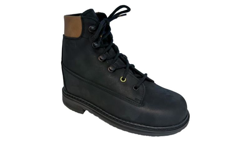 Chaussure noire lacet noir