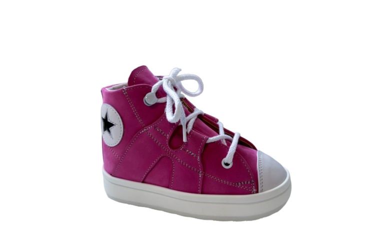 Chaussure rose étoile lacet blanc