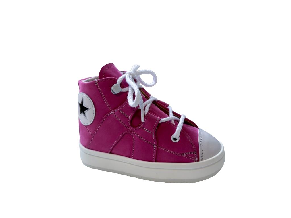 Chaussure rose étoile lacet blanc