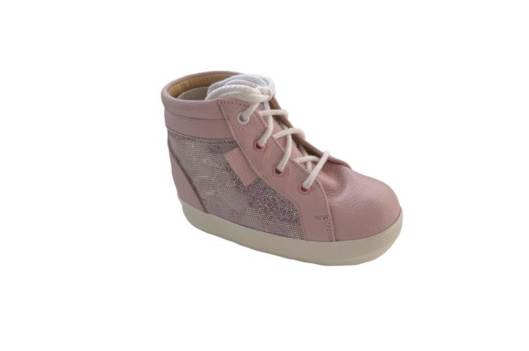 Chaussure rose lacet blanc