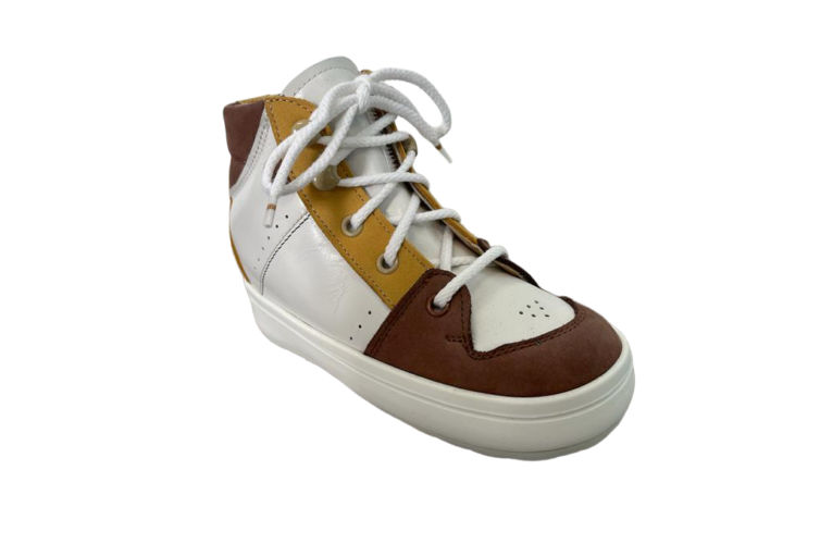 Chaussures blanches marron bande jaune lacet blanc