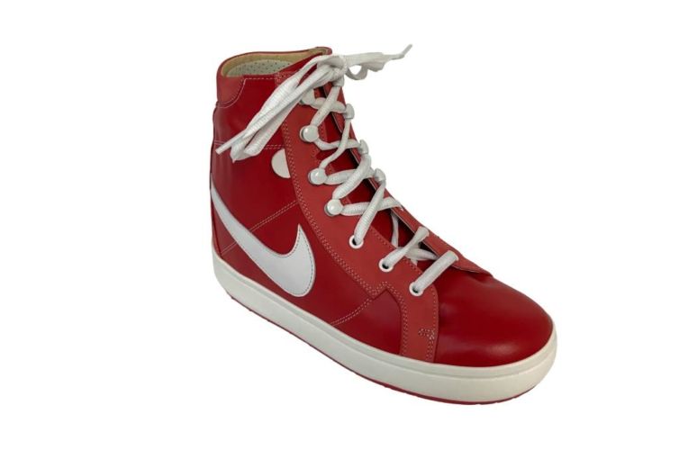 Chaussures cuir rouge lacet blanc