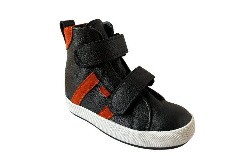 Chaussures noires scratch bande orange