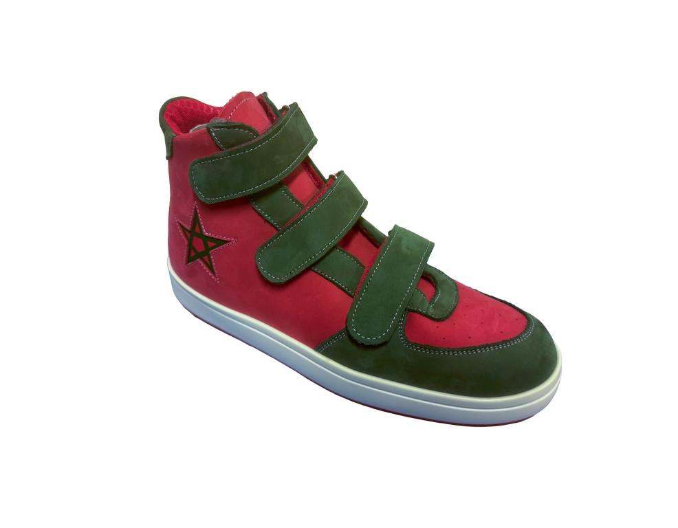 Chaussure rouge et verte scratch étoile
