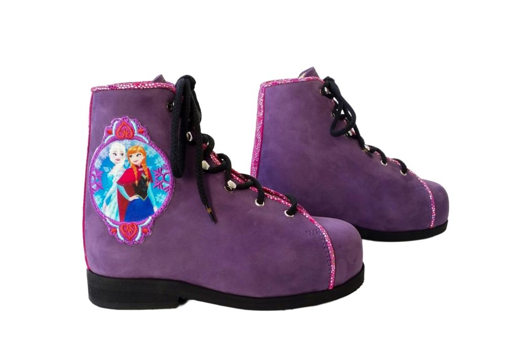 Chaussures violettes lacet noir princesses