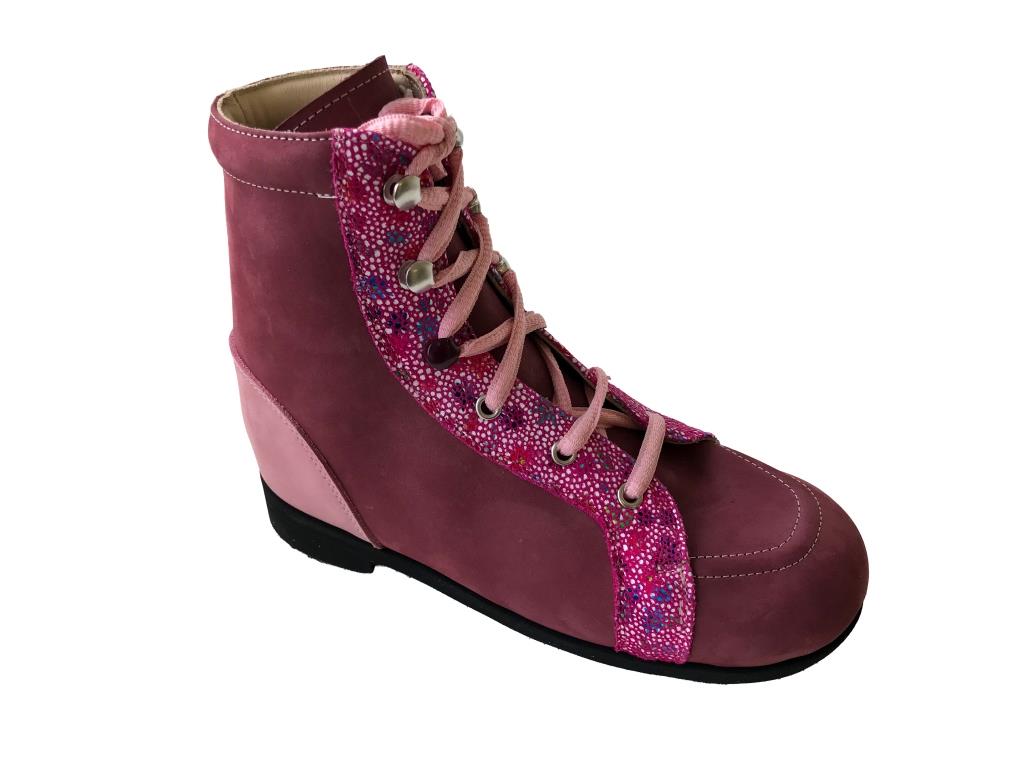 Chaussures violettes lacet rose