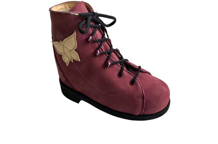 Chaussures violettes papillon lacet noir